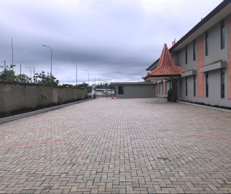 موتيل ماجالينغكا Swiss-Belexpress Rest Area Km 164, Cipali المظهر الخارجي الصورة